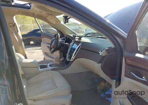 2016 Cadillac Srx Luxury Collection z USA, uszkodzony, nr VIN 3GYFNEE32GS570414